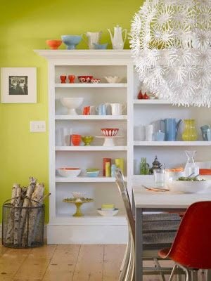 Comedor lleno de color