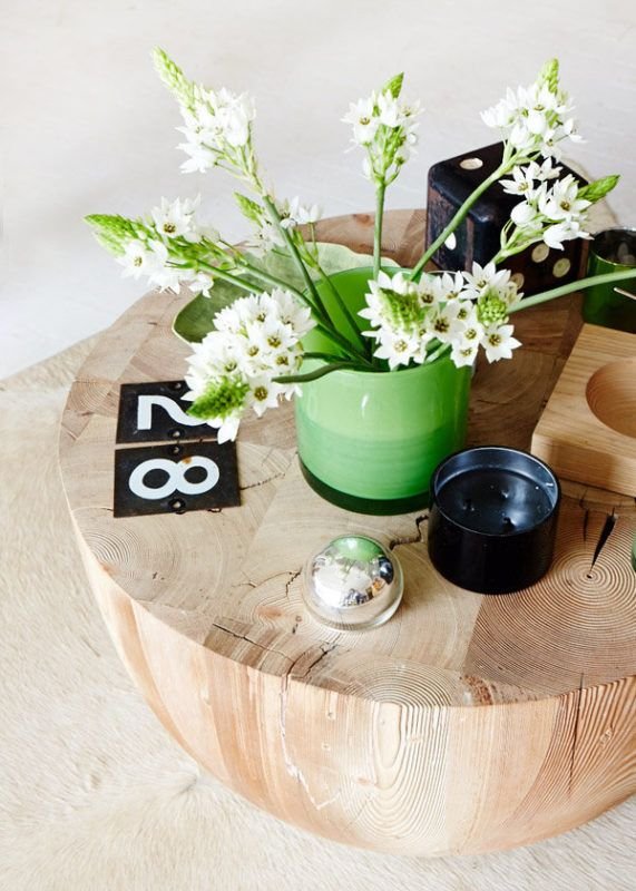 Mesa auxiliar circular de madera
