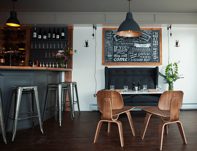 Por qué decorar con mobiliario de hostelería