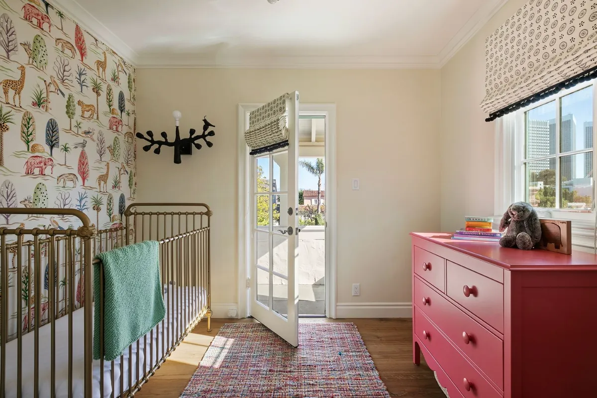 dormitorio infantil papel pintado